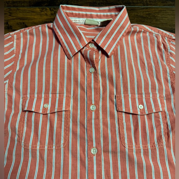 L.L. Bean Classic Roll Tab Button-Down Shirt Blouse Top Medium Rare - Picture 2 of 7